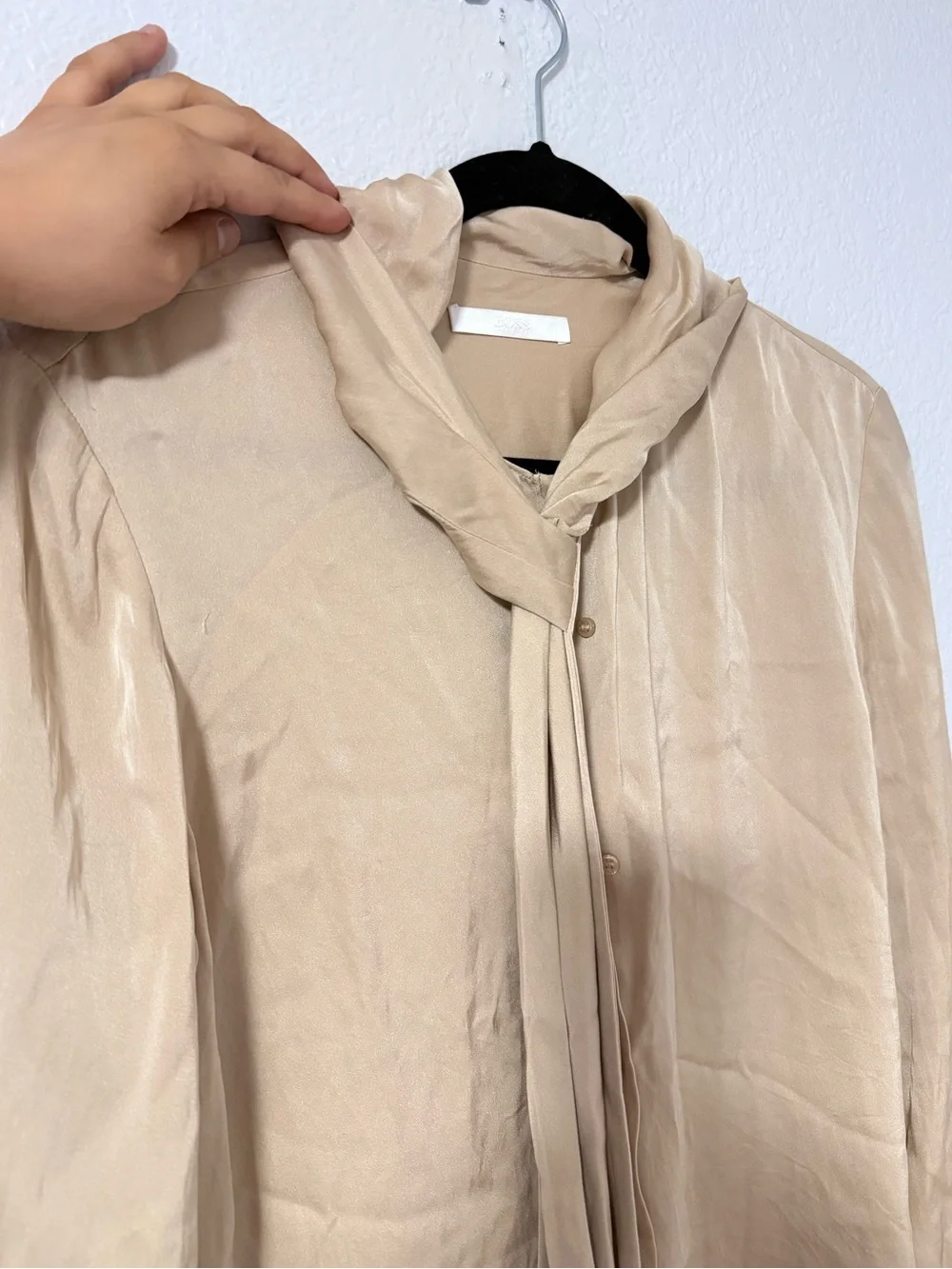 Hugo Boss Womens long sleeve silk Tan Tie-Neck Blouse US 8